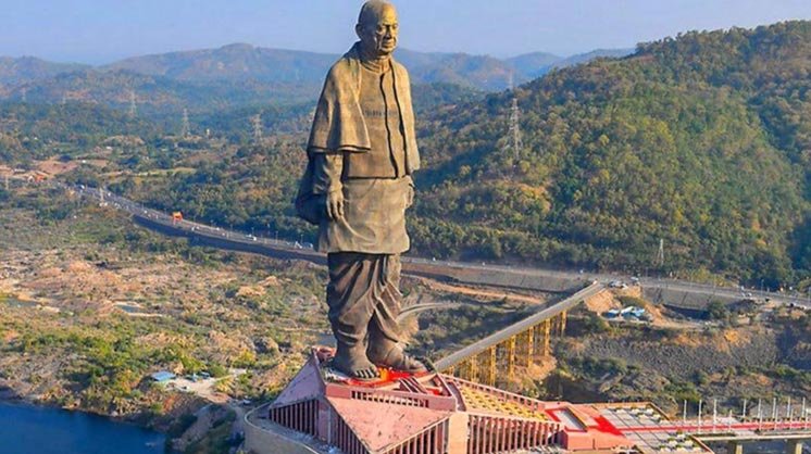 1. Statue of Unity - India Tallest statues 